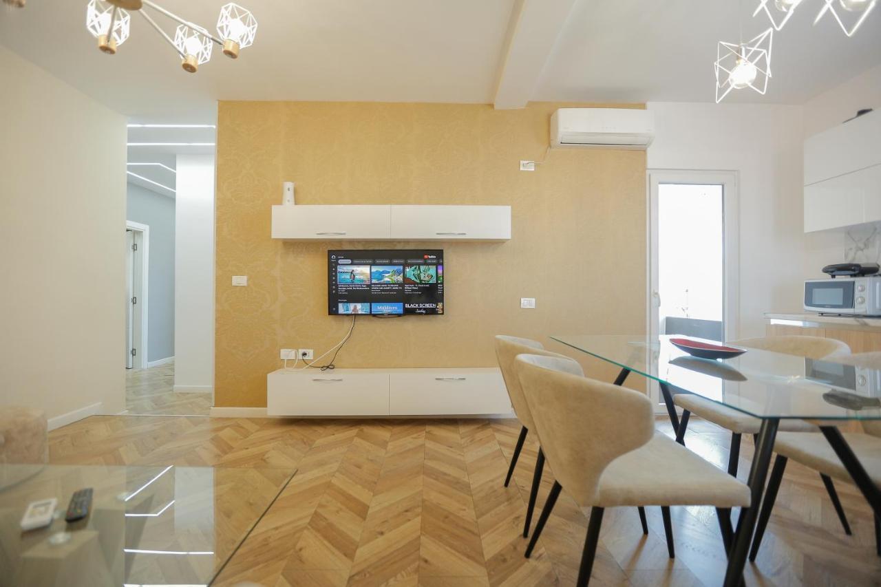 Miku Apartments-Luxury City View At Wilson Square Тирана Экстерьер фото