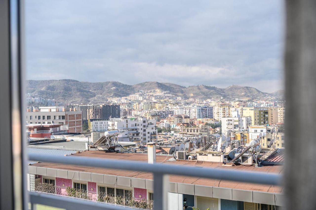 Miku Apartments-Luxury City View At Wilson Square Тирана Экстерьер фото